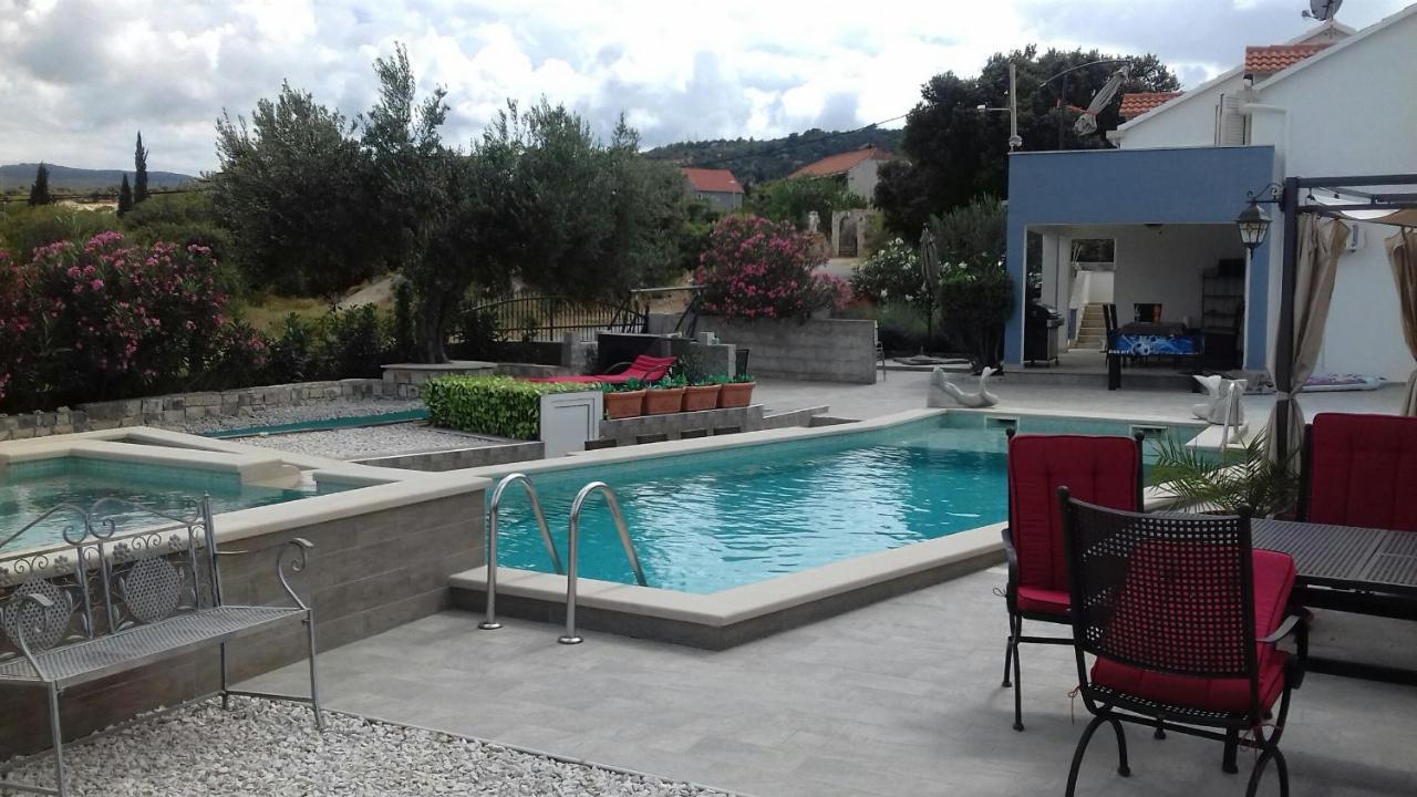 Villa Tamara,3 Heated Pools, Entire Villa For Sole Use Škrip Εξωτερικό φωτογραφία